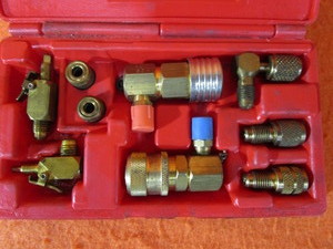 lot 29 image: Snap-On Air Conditioning Adapter Set