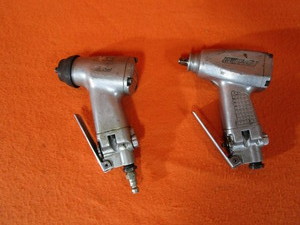 lot 41 image: Snap-On 38 Impacts