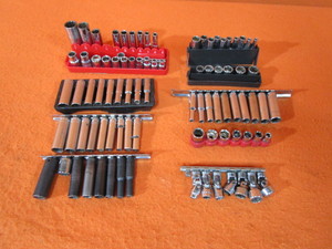 lot 46 image: 14 Std & Metric Sockets