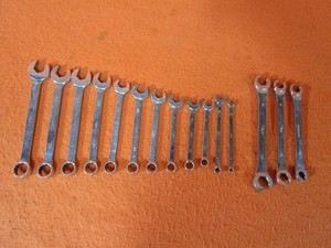 lot 52 image: Mac Tools Metric Wrenches & Line Wrenches