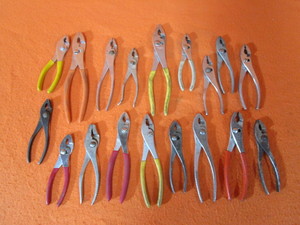 lot 62 image: Pliers