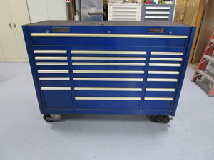 lot 12 image: Matco Toolbox 64x26x49