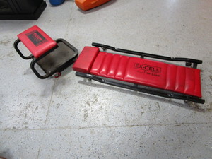 lot 89 image: Shop Stool & Creeper