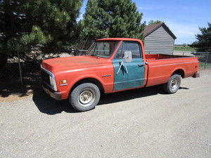 lot 2 image: 1972 Chevy C20 Pickup