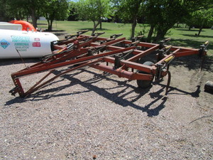 lot 4 image: Morris CP512 16 Chisel Plow