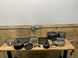 lot 67 image: Lot of Kitchen Items