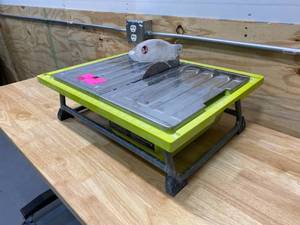 lot 77 image: RYOBI 7 in. 4.8 Amp Tile Saw