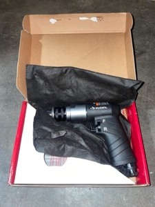 lot 33 image: HUSKY 38 IN. KEYED CHUCK REVERSIBLE DRILL. SEE PICTURES