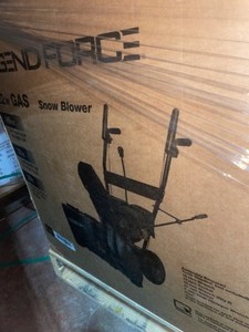 lot 78 image: LEGEND FORCE 22 IN. TWO-STAGE GAS SNOW BLOWER WITH RECOIL START. SEE PICTURES