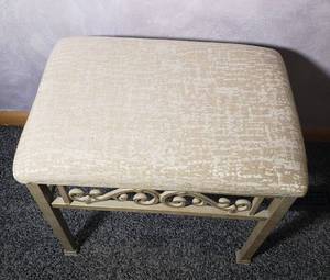 lot 123 image: Blond Contemporary Footstool