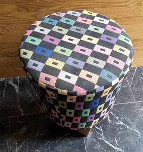 lot 85 image: Dianne Shapiro Soft Sculpture Foot Stool