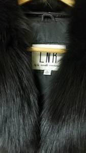 lot 128 image: Ladies Black Leather Coat with Fox Collar, Size Large