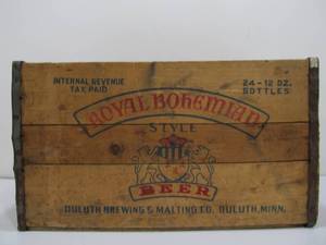 lot 20 image: Antique Duluth, Minn ROYAL BOHEMIAN Advertising Beer Crate
