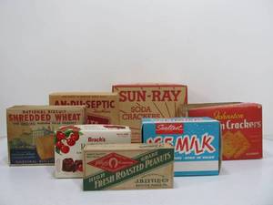 lot 39 image: Nice Lot of Vintage General or Grocery Store Food Advertising Boxes
