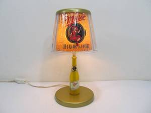 lot 211 image: Very Cool Retro MILLER HIGH LIFE Advertising Beer Lamp