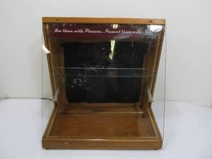 lot 221 image: Old Vintage 1940s Era RONSON Cigarette Lighter Store Counter Display Case