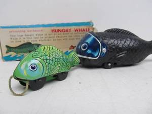 lot 108 image: Vintage Japanese HUNGRY WHALE Tin Toy wOriginal Box