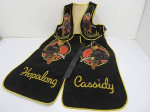 lot 190 image: Awesome Vintage 1950s-60s Kids HOPALONG CASSIDY Bar 20 Ranch Costume Chaps & Vest