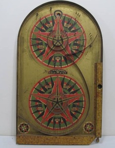 lot 88 image: Large Vintage 1930s Lindstroms Gold Star Bagatelle Pinball Machine