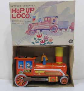lot 90 image: Larger Vintaeg Japanese Tin Litho Battery Operated Train Engine Hop Up Loco