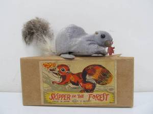 lot 91 image: 1950s Skipper In The Forest Windup Squirrel Toy wBox