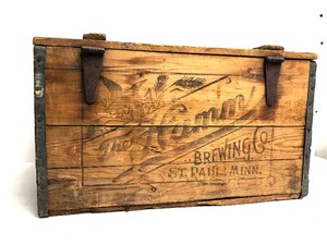 lot 250 image: Large Antique Pre-Prohibition HAMMS Beer Theo Hamm Brewery Beer Crate