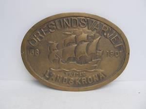 lot 230 image: Heavy Old Vintage Solid Brass ORESUNDSVARVET Sweden Shipbuilders Plaque