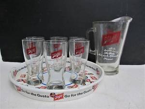 lot 233 image: Vintage 1960s SCHLITZ Beer Tray wPitcher & Glasses Set