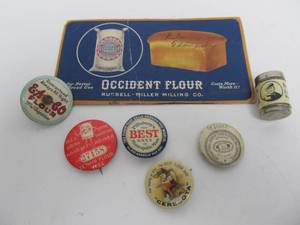 lot 150 image: Great Lot of Antique Flour Advertising Pinbacks etc