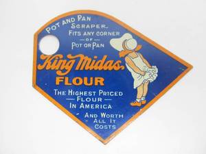 lot 151 image: Excellent Antique KING MIDAS FLOUR Metal Advertising Pan Scraper