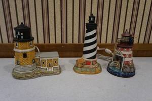 lot 182 image: Light houses dcor