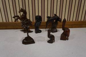 lot 185 image: Statues