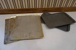 lot 215 image: bakeware