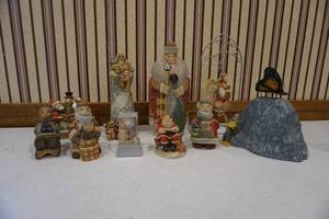 lot 231 image: Figures