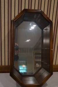 lot 253 image: shadowbox