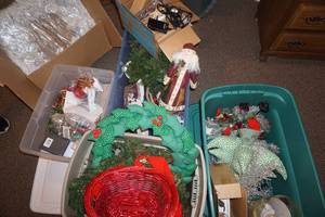lot 276 image: Christmas