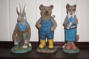lot 278 image: Lawn ornaments