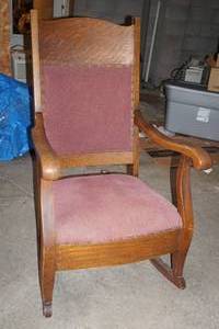 lot 284 image: Antique rocker