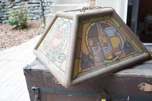 lot 303 image: beer lamp