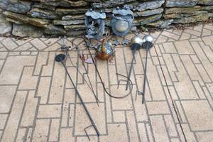 lot 308 image: lawn ornaments