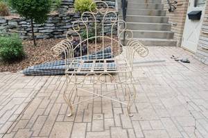 lot 329 image: Garden chair