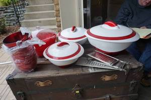 lot 361 image: Stainless bowls
