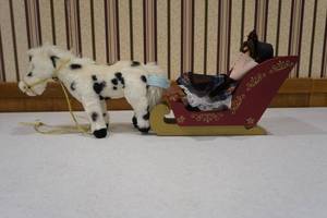 lot 26 image: Barbies