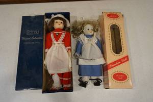 lot 54 image: Dolls