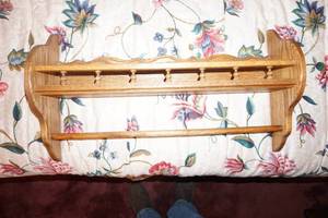 lot 83 image: Blanket shelf