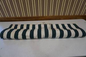 lot 109 image: Hammock