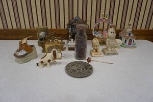 lot 166 image: Dcor figurines