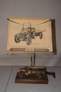 lot 8 image: Early 70s Chevrolet Truck Dealership Promotional Lamp
