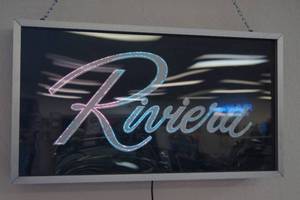 lot 16 image: Vintage Buick Riviera Lit Color Changing Sign