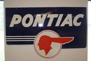 lot 38 image: Pontiac Metal Sign - Believed Reproduction